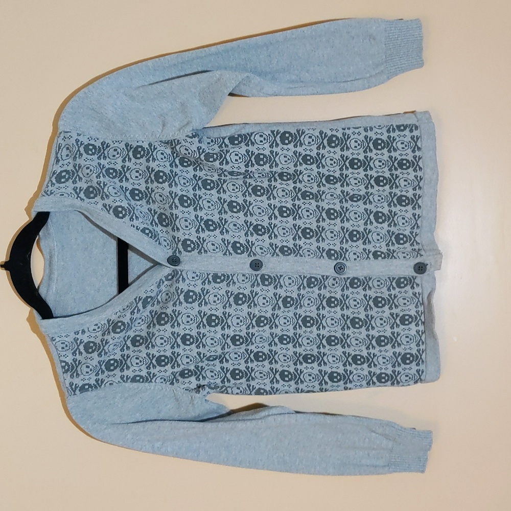 Cherokee| Gray Button Down Long Sleeve Cardigan with Dark Grey Skull Pattern